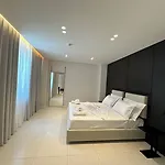 Dream 4* Sarandë