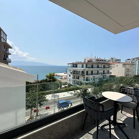 Dream Hotel 4*