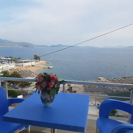 Dream Hotel 4*