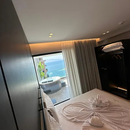 Dream 4*