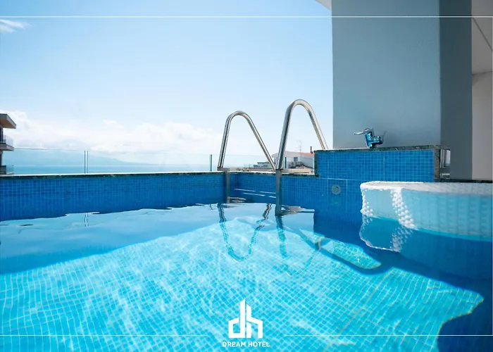 Dream Hotel 4*